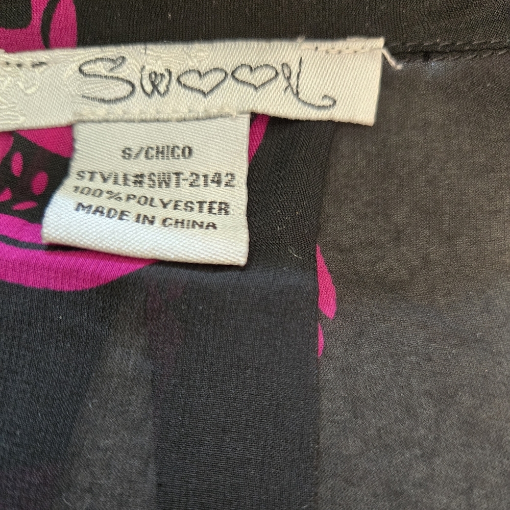 Black and Pink Sheer Skull Blouse with Studded Silver Buttons. Size Small - Picture 8 of 10